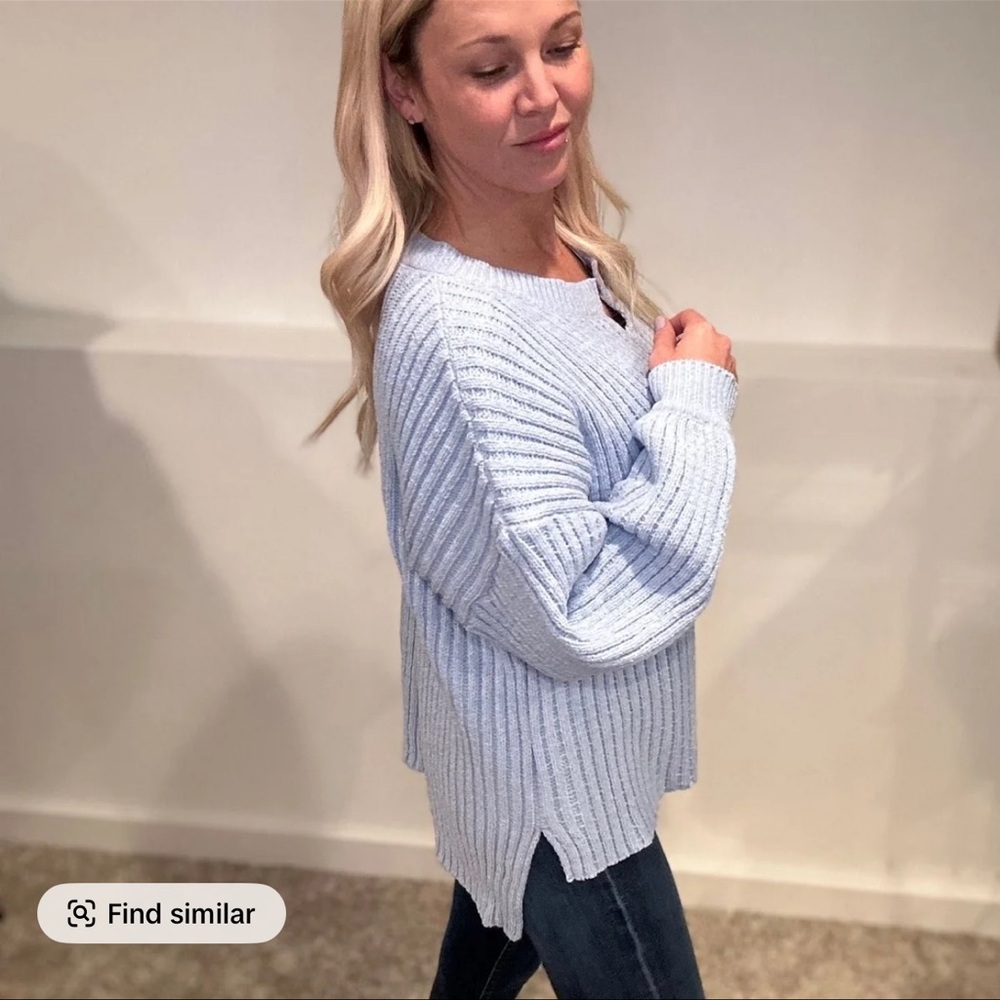 Women's Light Blue Sweater